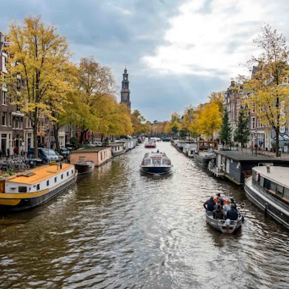 Ultimate Guide to Planning a Road Trip Around Amsterdam, NL: Routes, Tips & Hidden Gems