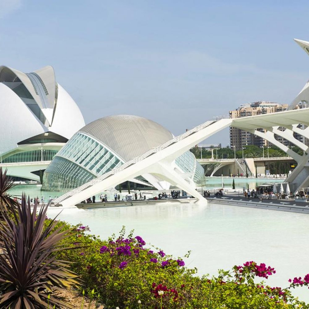 Your Ultimate Guide to a Road Trip Around Valencia, ES: Routes, Tips & Hidden Gems