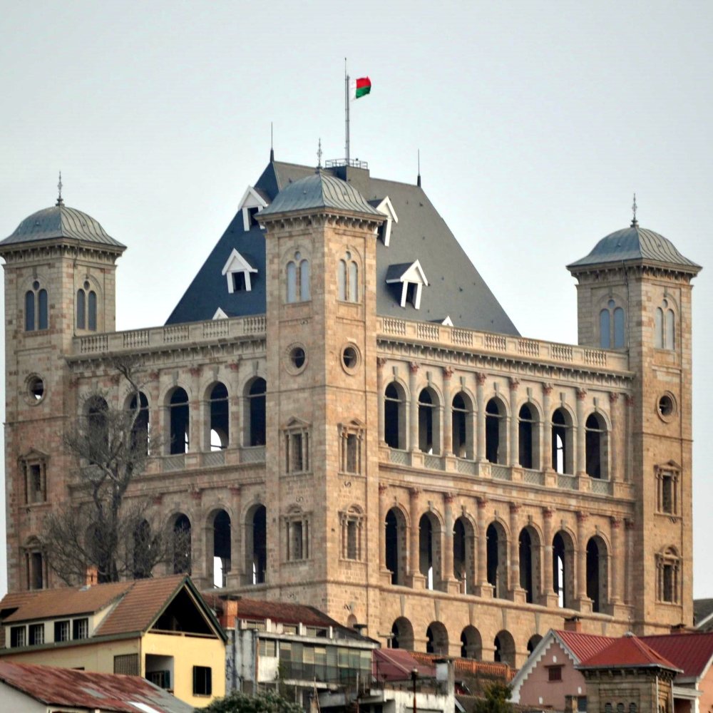 Your Ultimate Guide to a Road Trip Around Antananarivo, MG: Routes, Tips & Hidden Gems