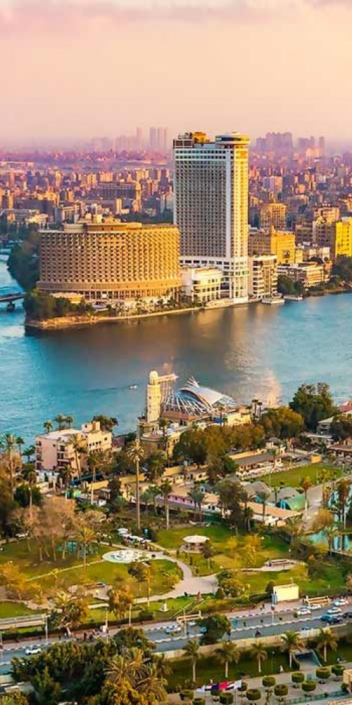 Scenic stop en route from Cairo