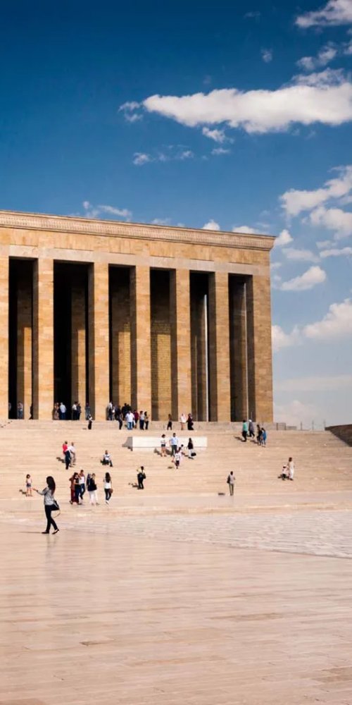 Scenic drive near Ankara, TR