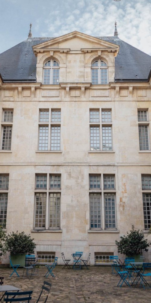 Scenic stop near Saint Quentin Les Marais