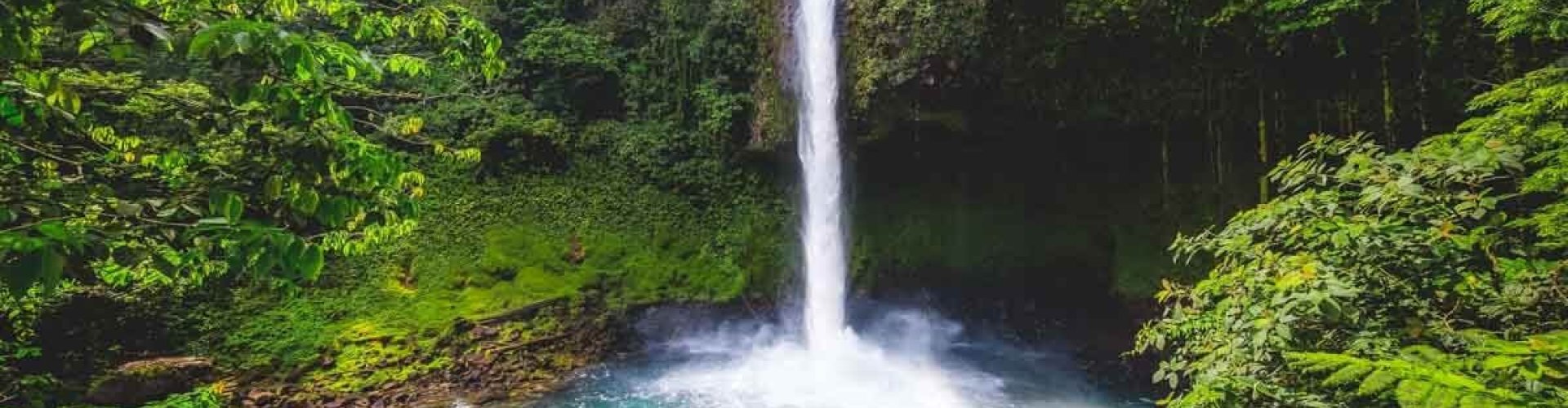 Sunset road near La Fortuna