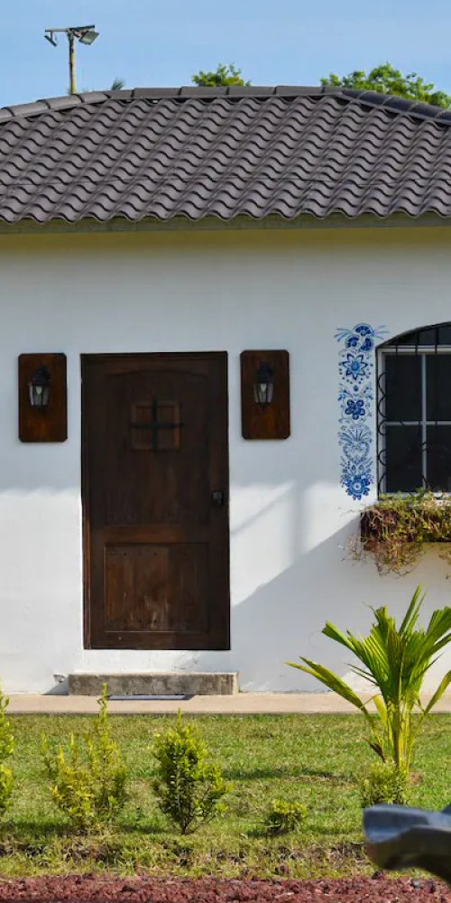 Scenic road near San Luis Talpa