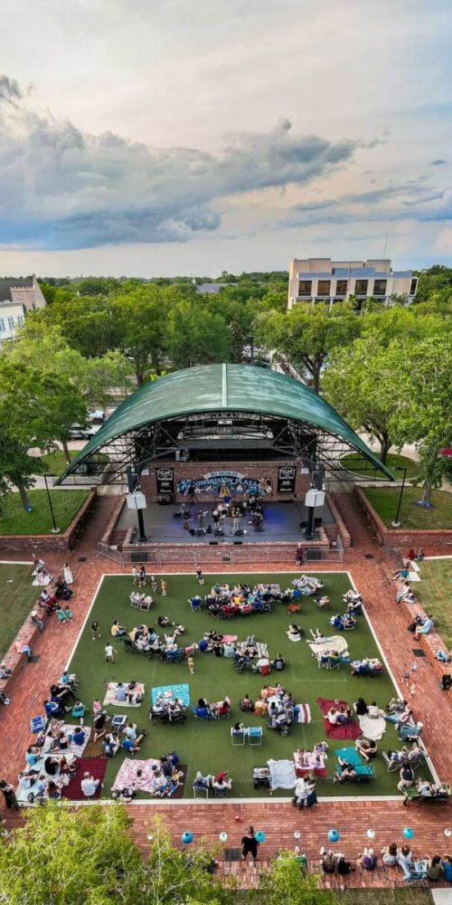 Scenic drive near Gainesville, FL