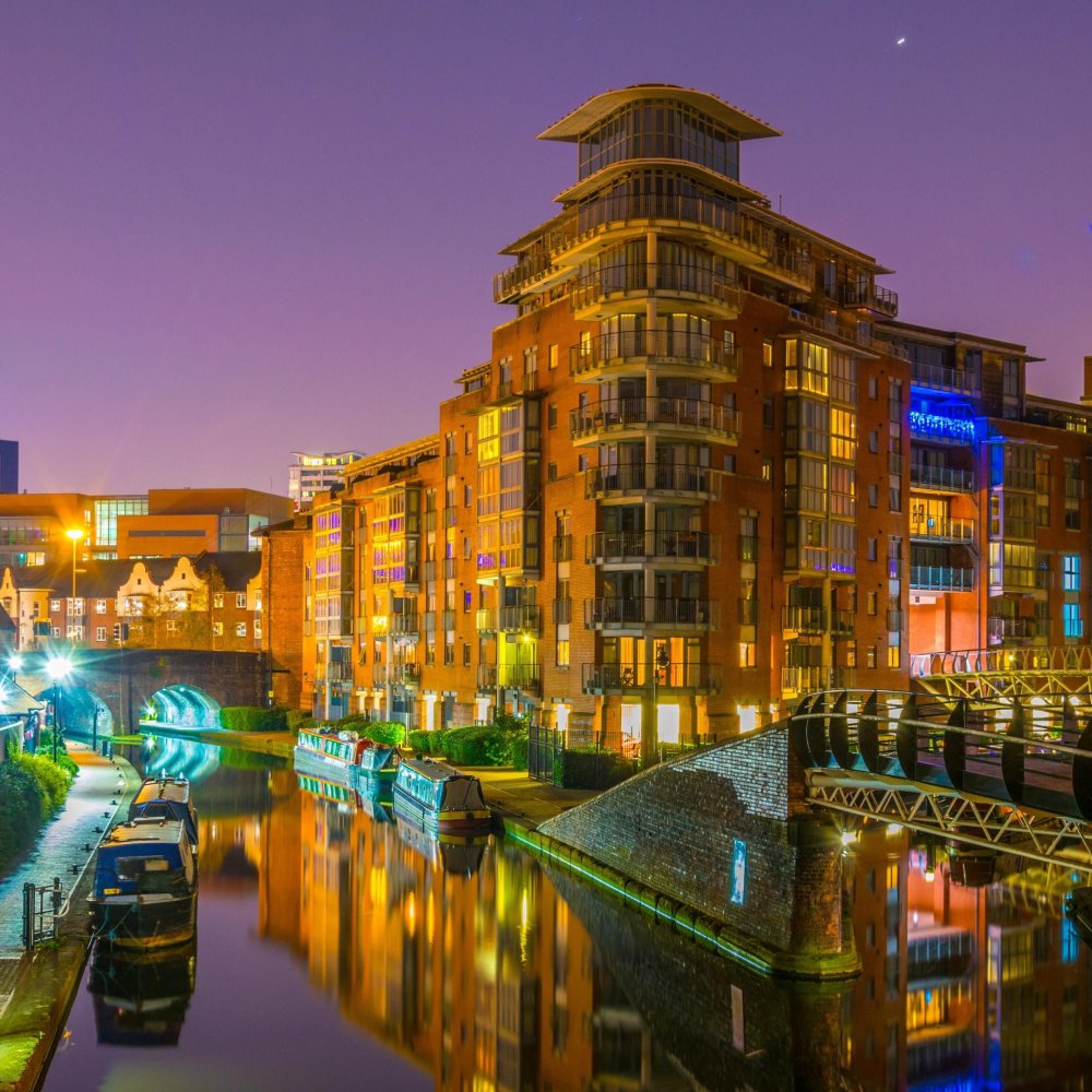 Explore the Heart of England: The Ultimate Road Trip Around Birmingham, UK